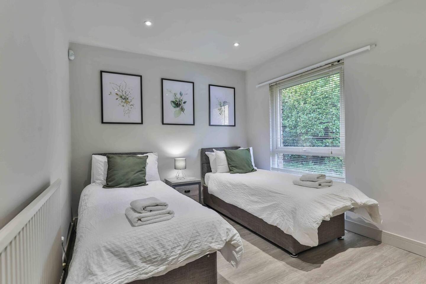 3 Bedroom Bungalow Close To Peak District With Garden Sheffield Exterior foto
